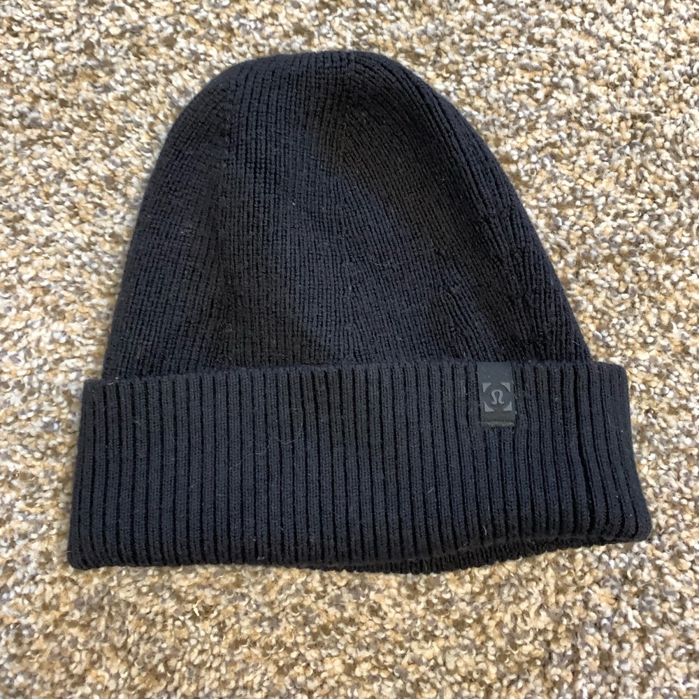 EUC Lululemon beanie